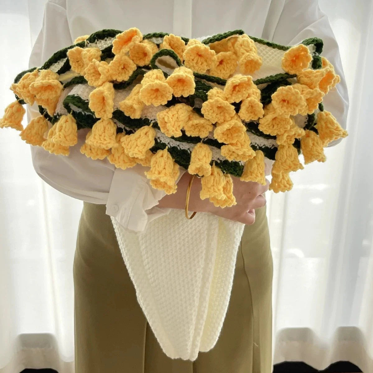 Homely Style Bouquet Blanket
